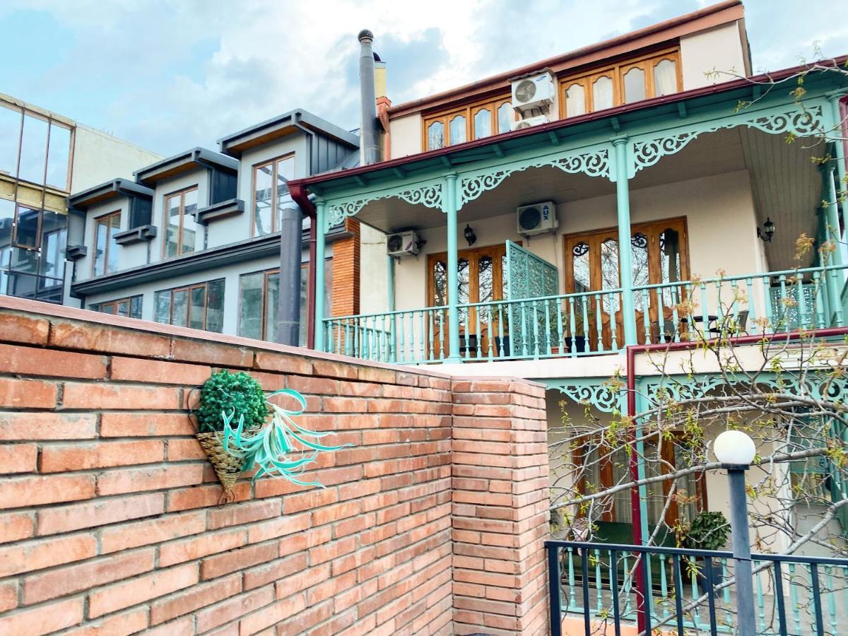 Hotel Terrace ティビリシ エクステリア 写真