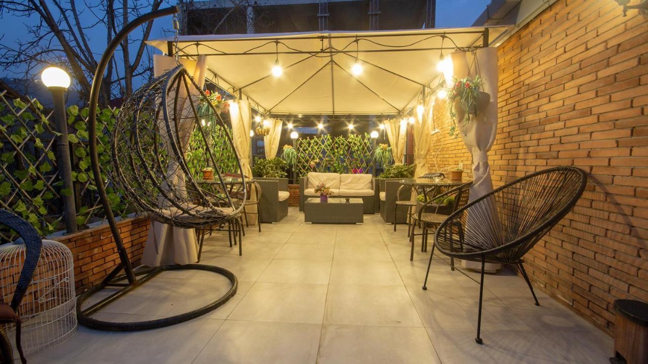 Hotel Terrace ティビリシ エクステリア 写真