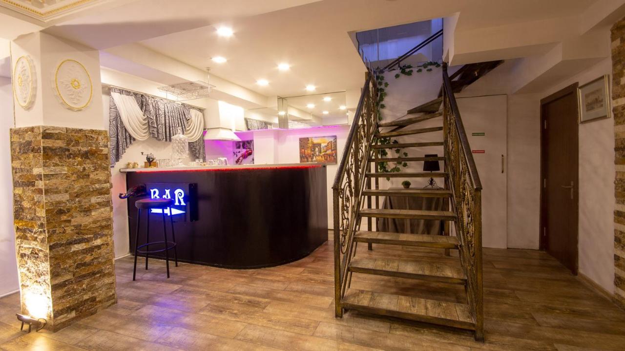Hotel Terrace ティビリシ エクステリア 写真